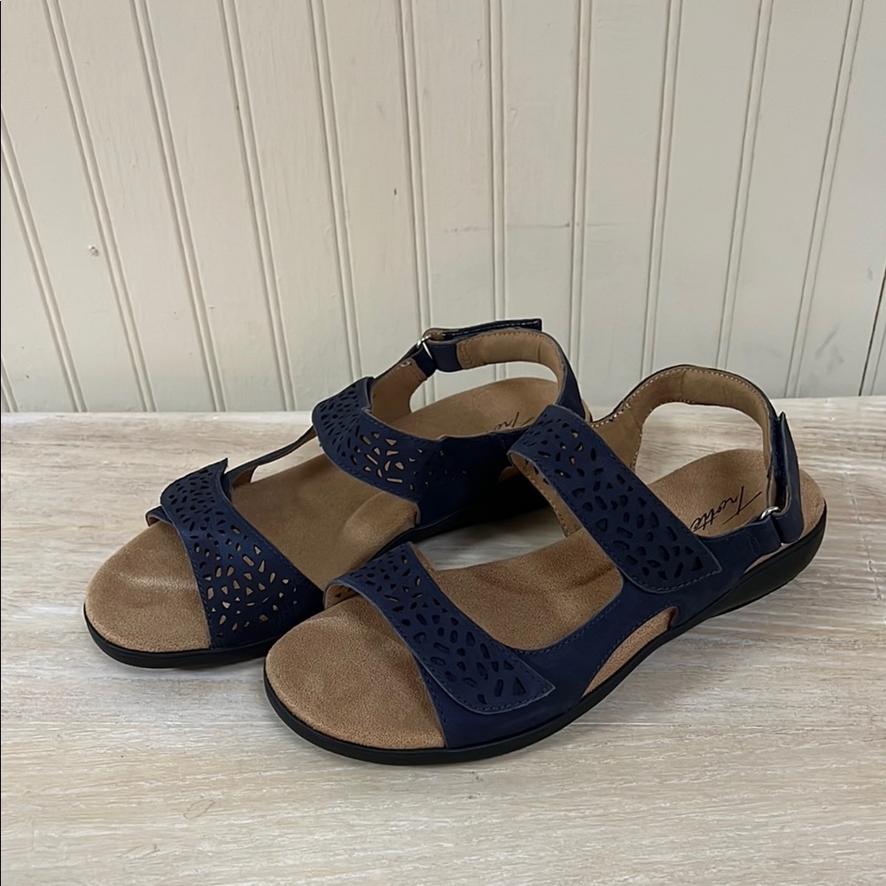 Trotters Blue and Tan Adjustable Sandals - 7.5 Wide